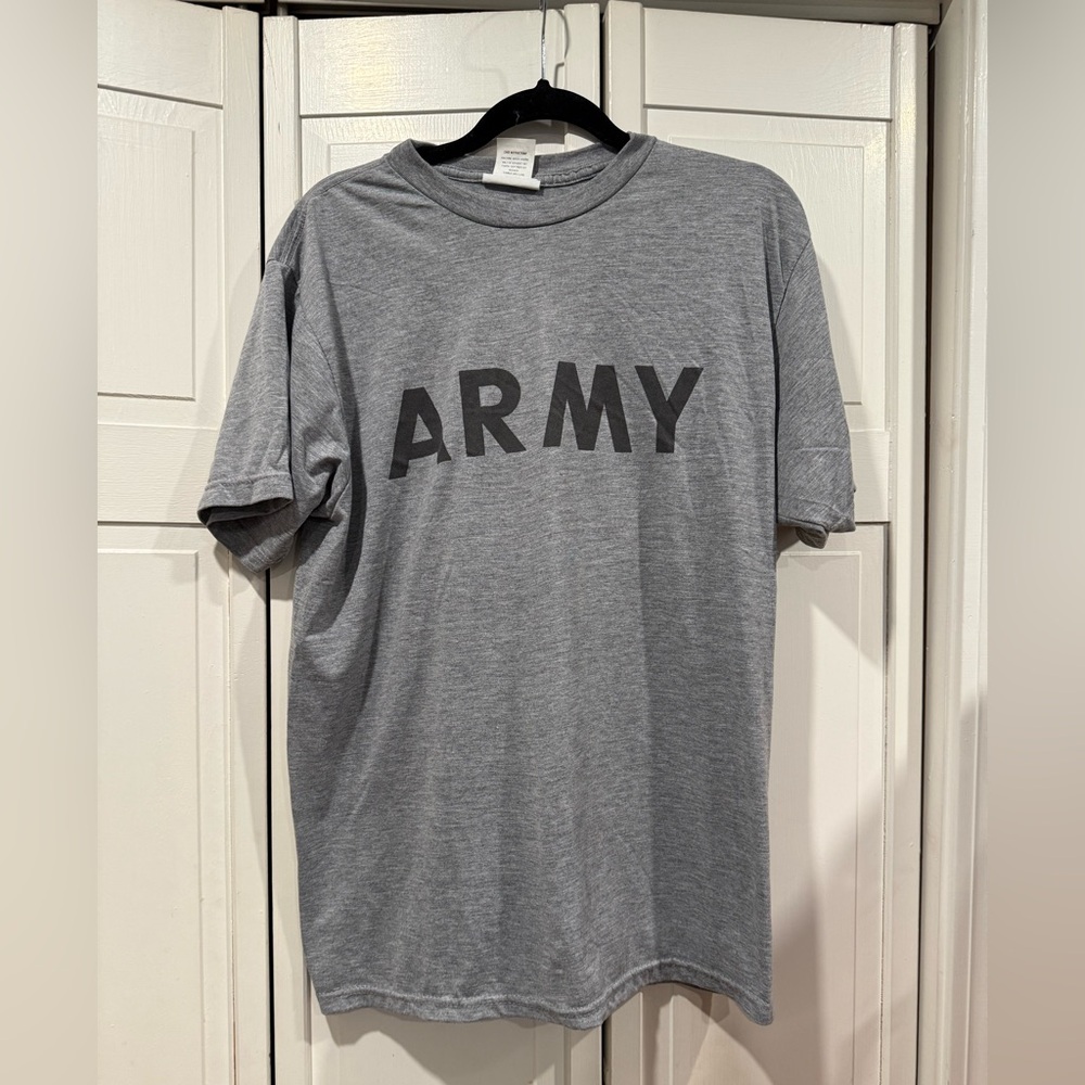 Military Army t shirt EUC‎ size medium